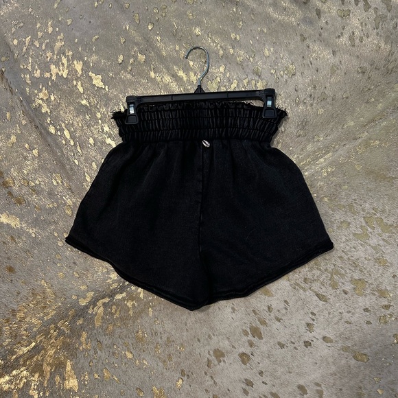 Winston White Delray Short in Jet, Size Small - Picture 3 of 5